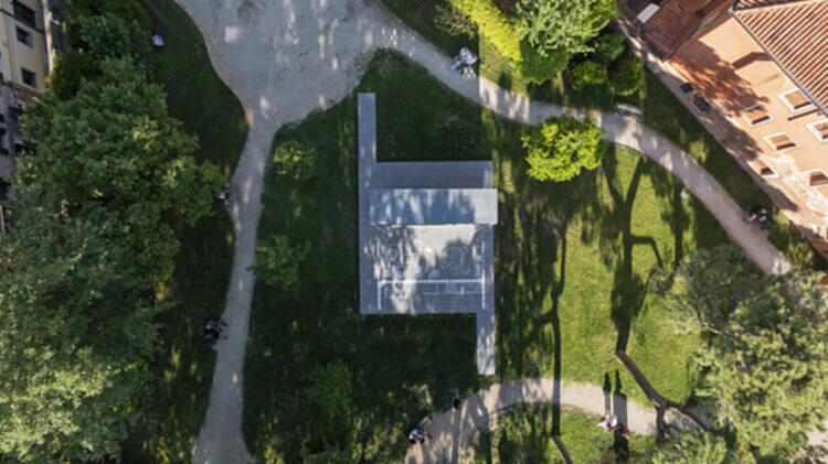 专访 Alejandro Aravena ,探讨渐进式解决方案与零净碳排放混凝土 - 10 的图像 34