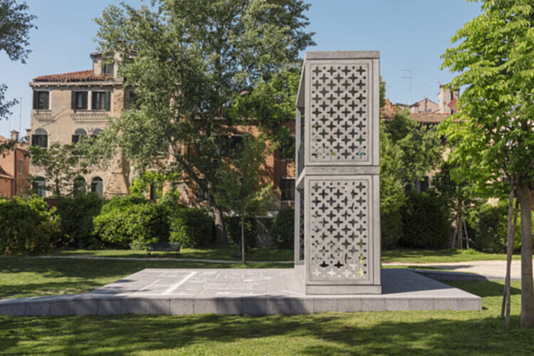 专访 Alejandro Aravena ,探讨渐进式解决方案与零净碳排放混凝土 - 3 的图像 34