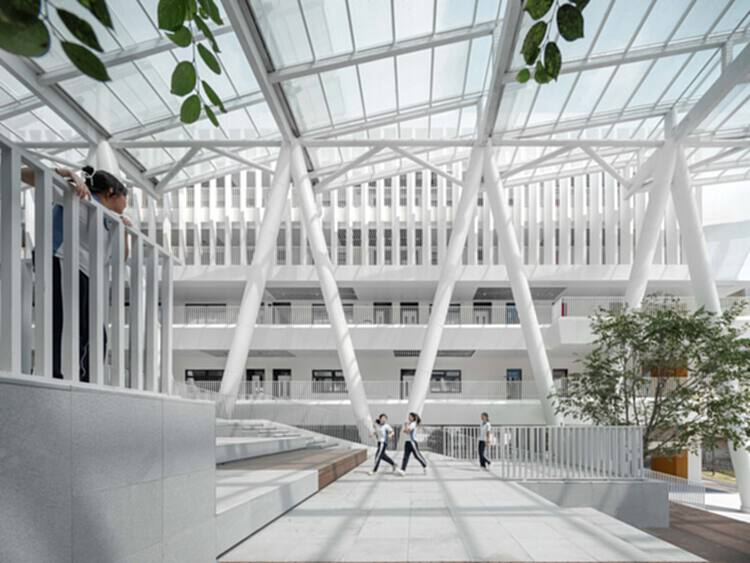 如何利用玻璃天花板改善内外环境？ - 4 的图像 15